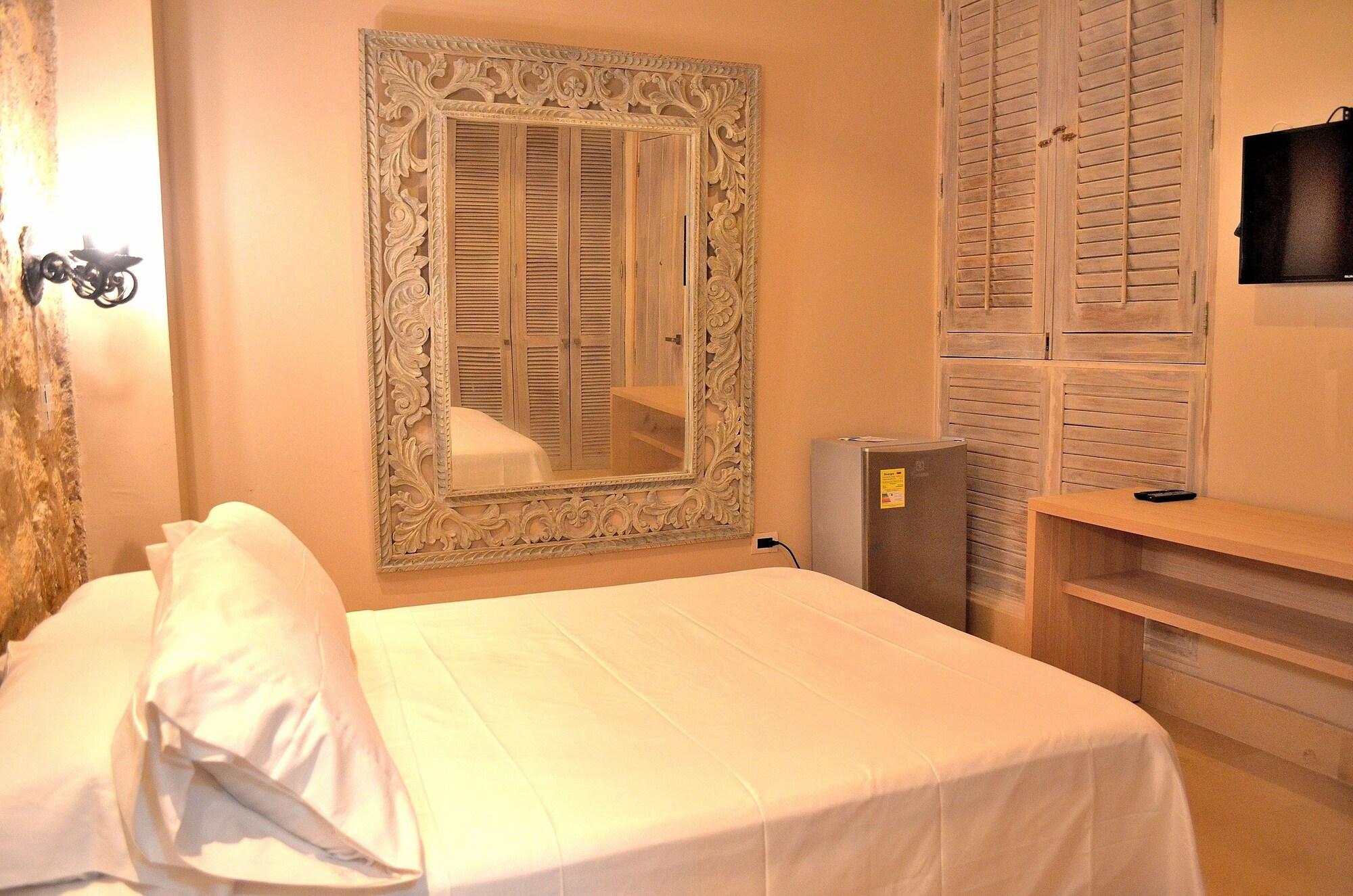Hotel Puertas De Cartagena Exteriör bild